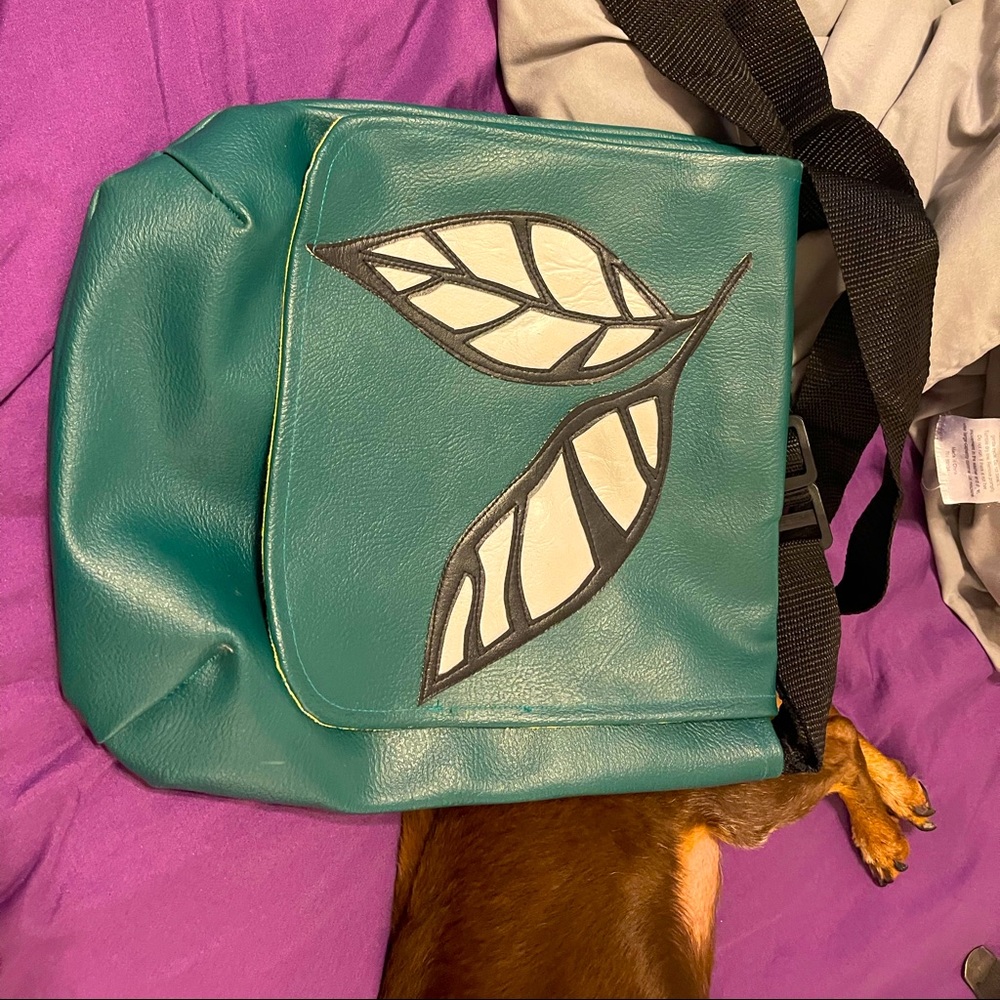 Faux leather vegan crossbody bag